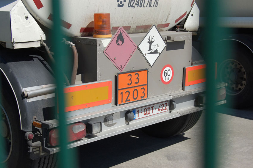 Camion, transport de marchandises dangereuses